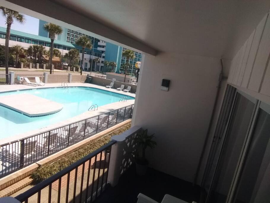 Pool Front & Across From Beach Myrtle Beach Eksteriør billede