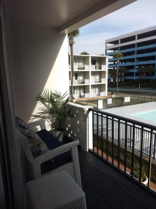 Pool Front & Across From Beach Myrtle Beach Eksteriør billede